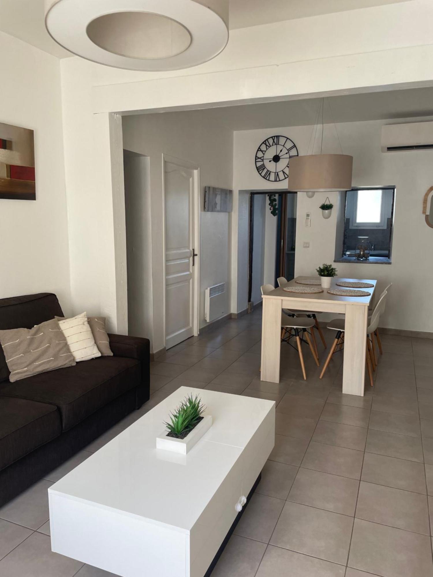 Appartement Charmante Maison Idealement Situee, Centre-ville Castres (Tarn)